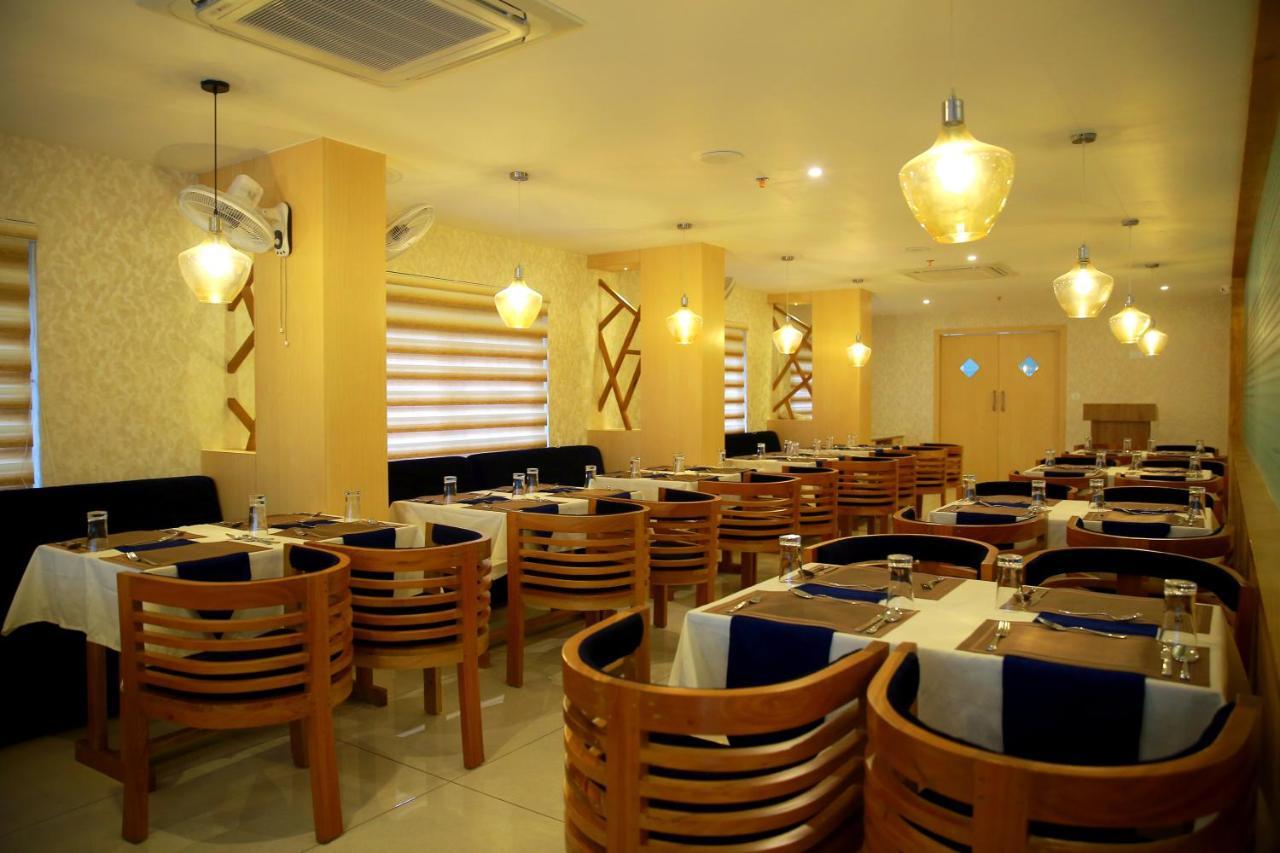 D'Chandelier Kochi Exterior foto