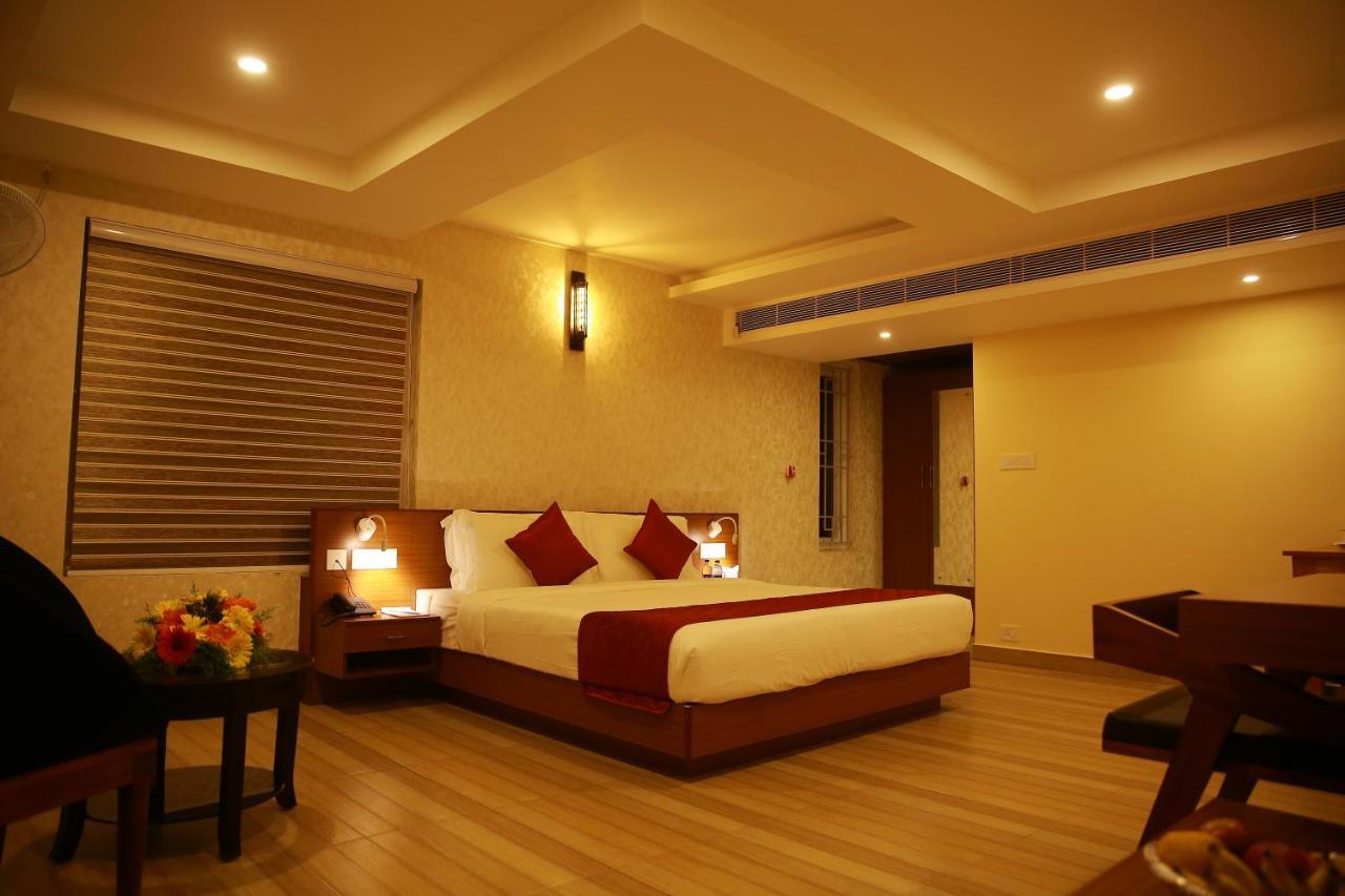 D'Chandelier Kochi Exterior foto